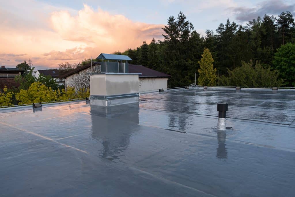 How Weather Conditions Impact Commercial Roofing